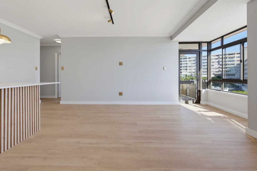 2 Bedroom Property for Sale in Green Point Western Cape